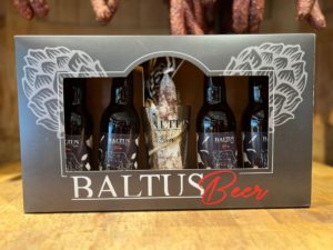 Photo du produit Colis bières 4 bouteilles + 1 verre + 3 saucissons
